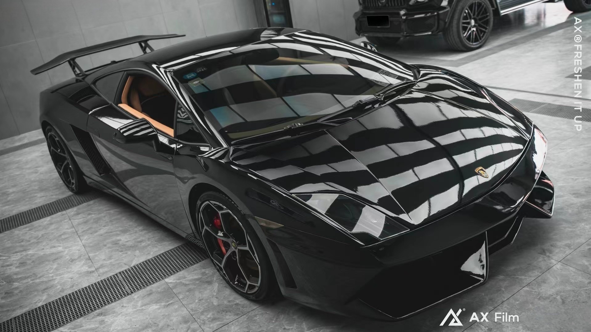 AX PPF/WRAP FILM ULTRA GLOSS PIANO BLACK – ĐEN PIANO SIÊU BÓNG LAMBORGHINI